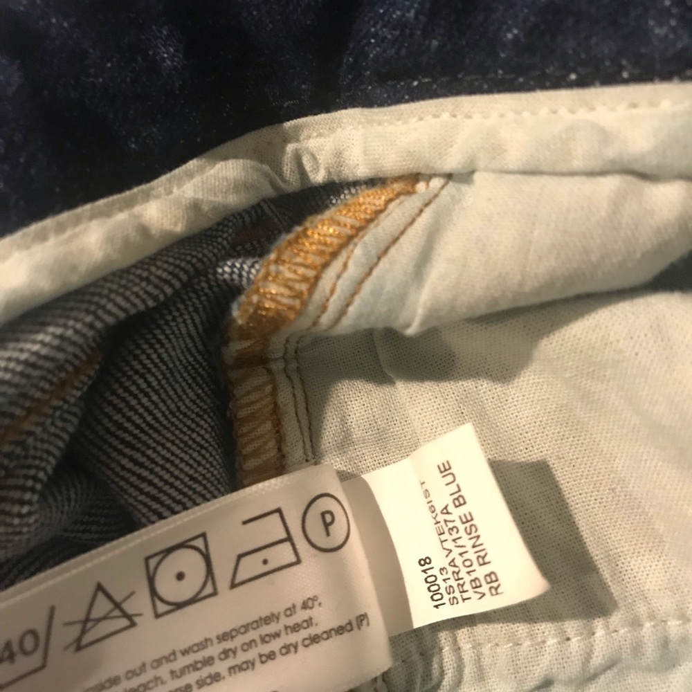Victoria Beckham Slim Fit Mid Rise Jeans - Picture 8 of 9